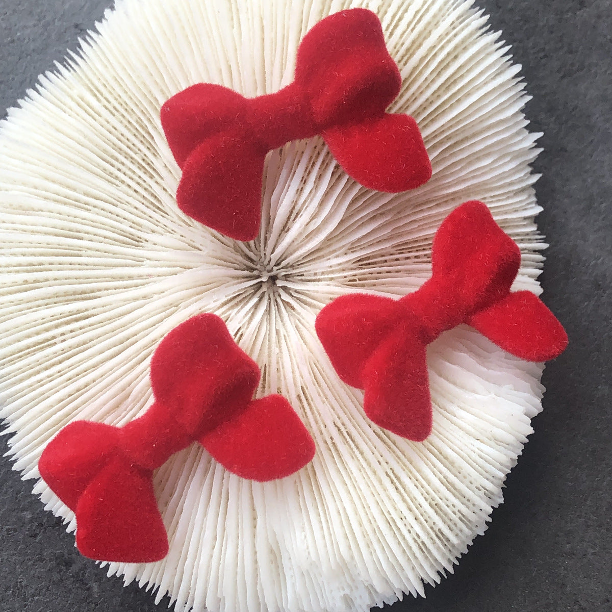 Wholesale 10PCS Flocking Bow Accessories Beads